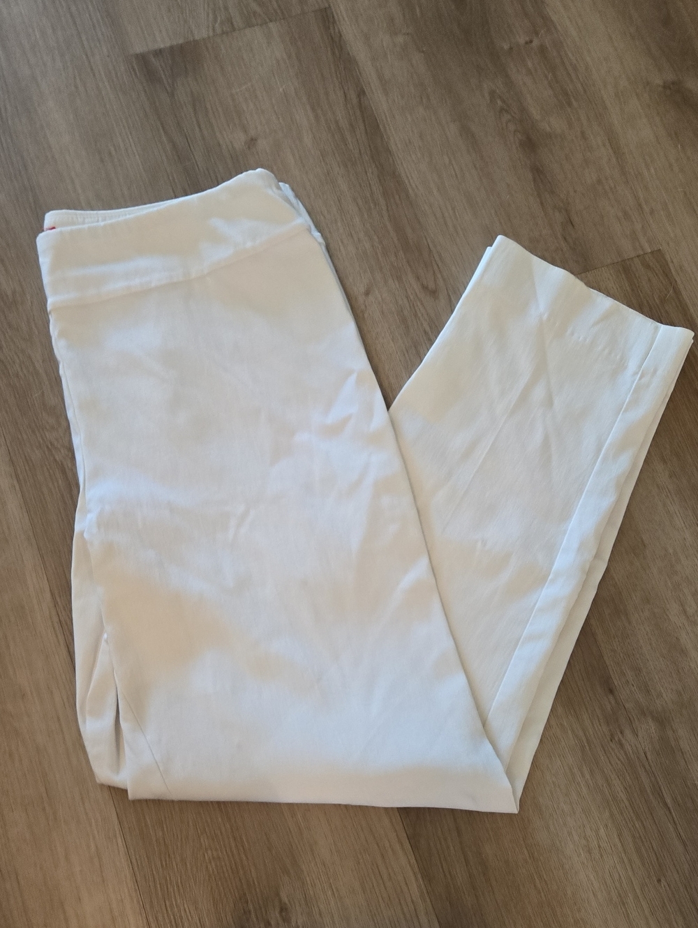 White Cropped Stretch Skinny Pants - Sleek Everyday Style